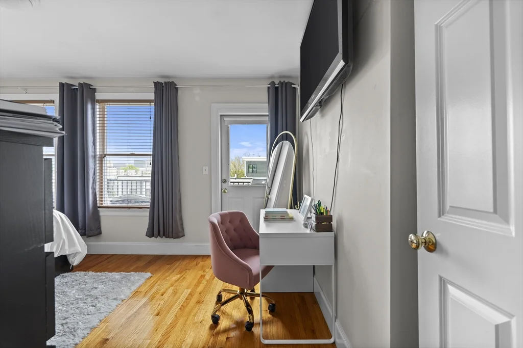 320 W Broadway, South Boston