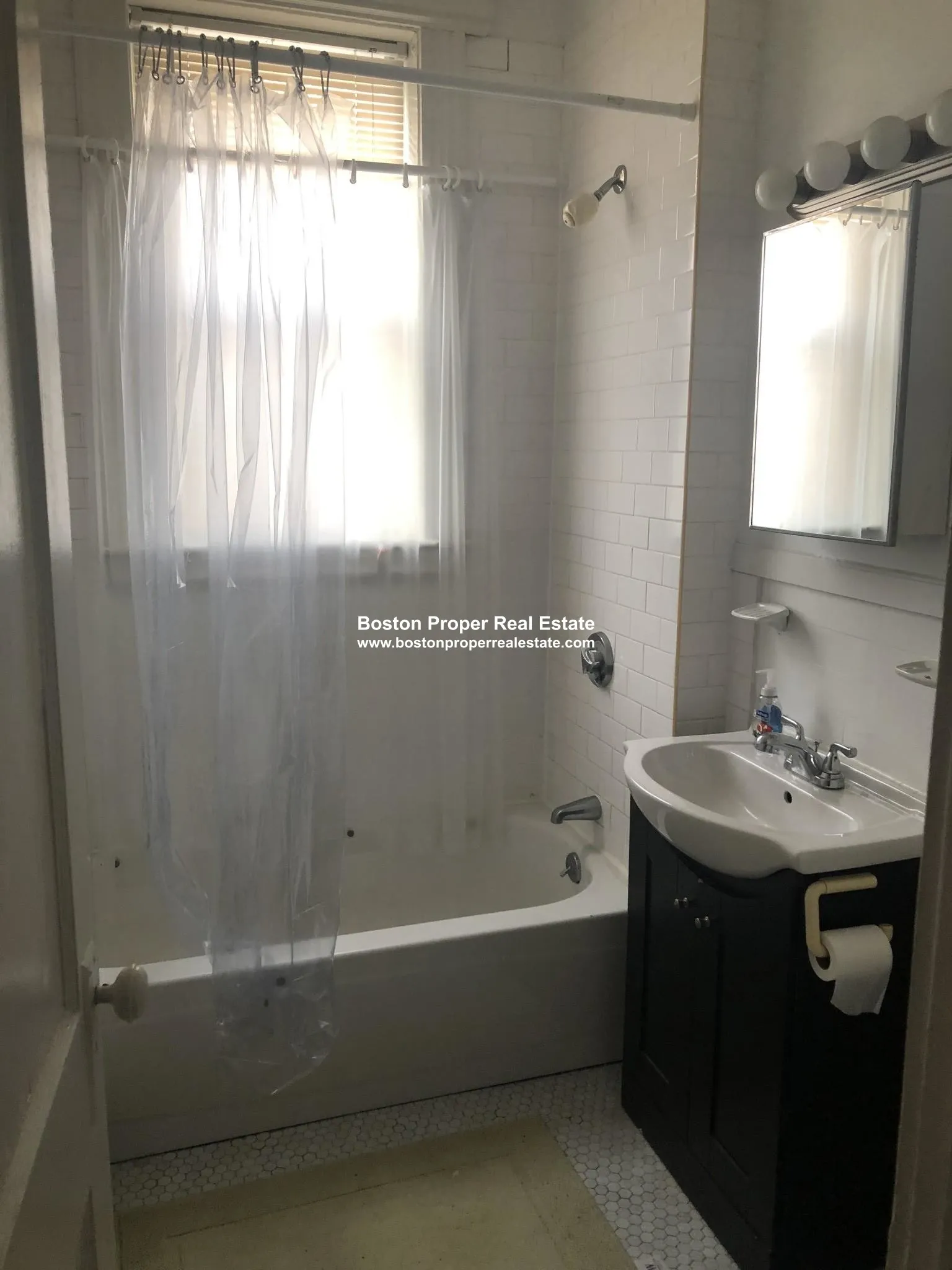 64 Charlesgate East, Fenway