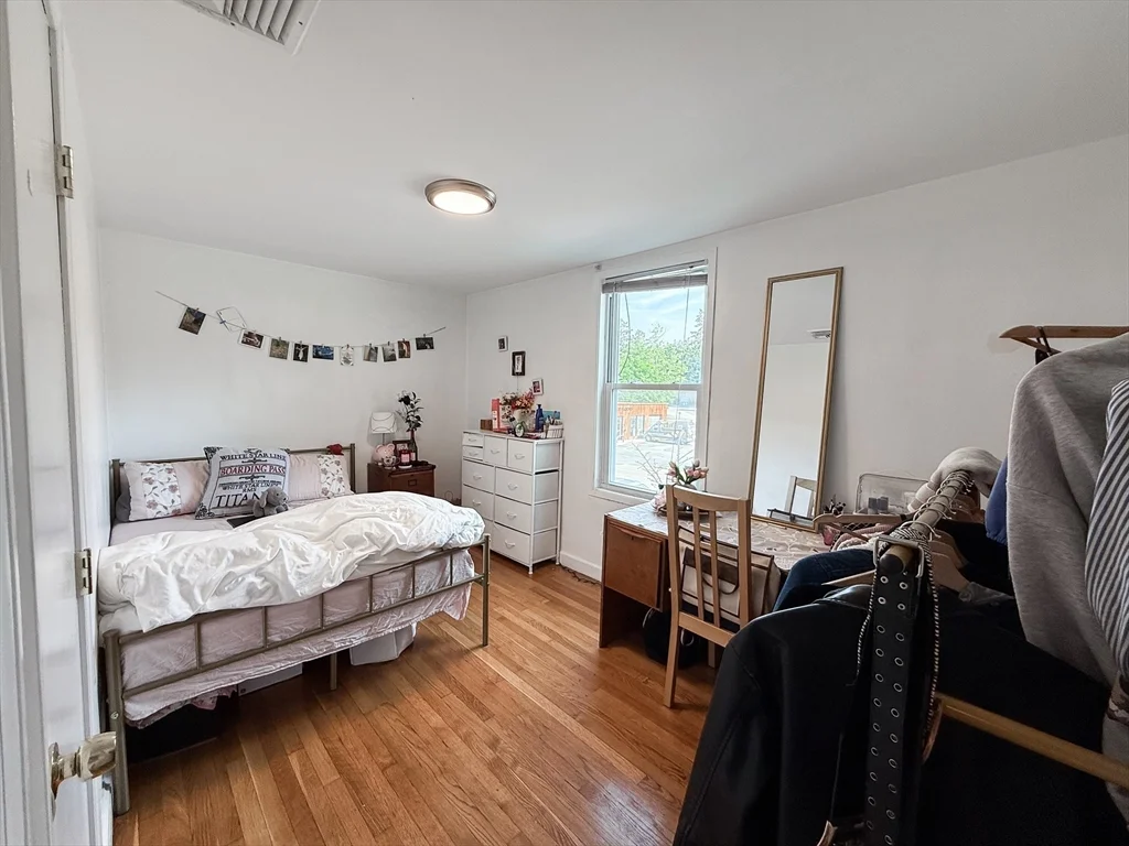 803 Boylston St, Brookline Hills