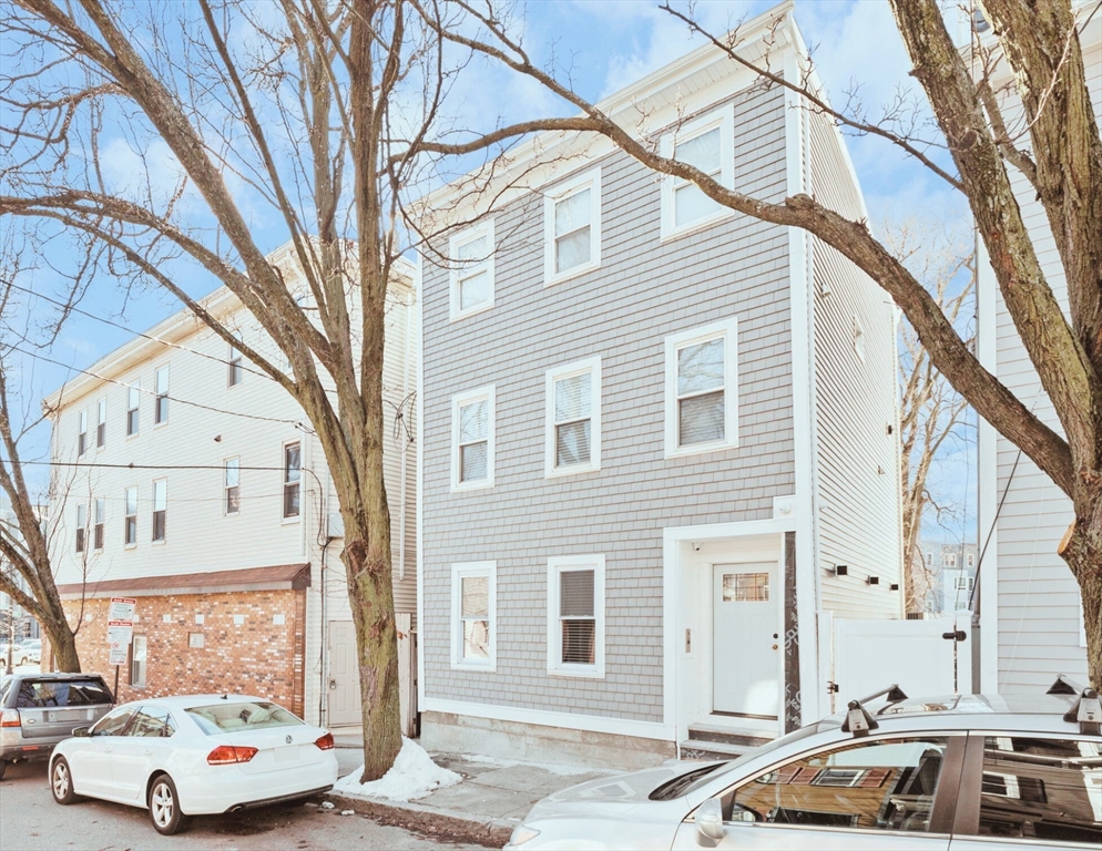 47 Mercer St, South Boston