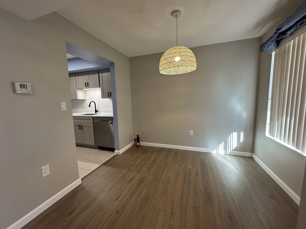 79 Greenbrook Dr, Stoughton