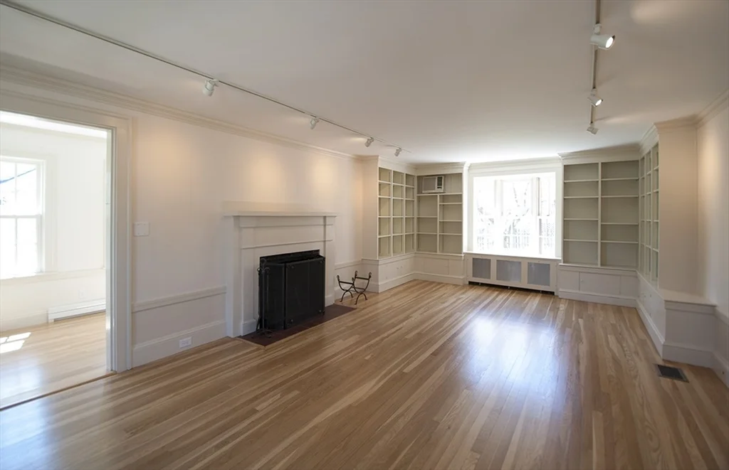 153 Watson Rd, Belmont