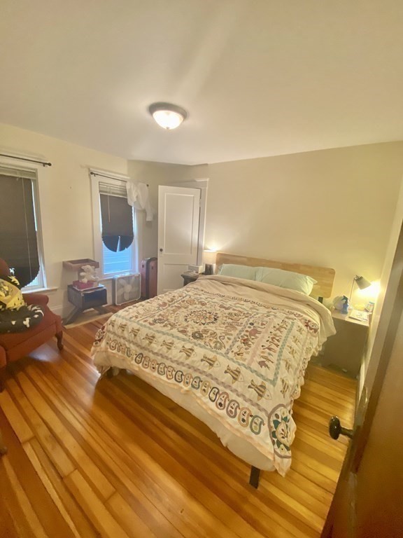 911 Broadway, Davis Square