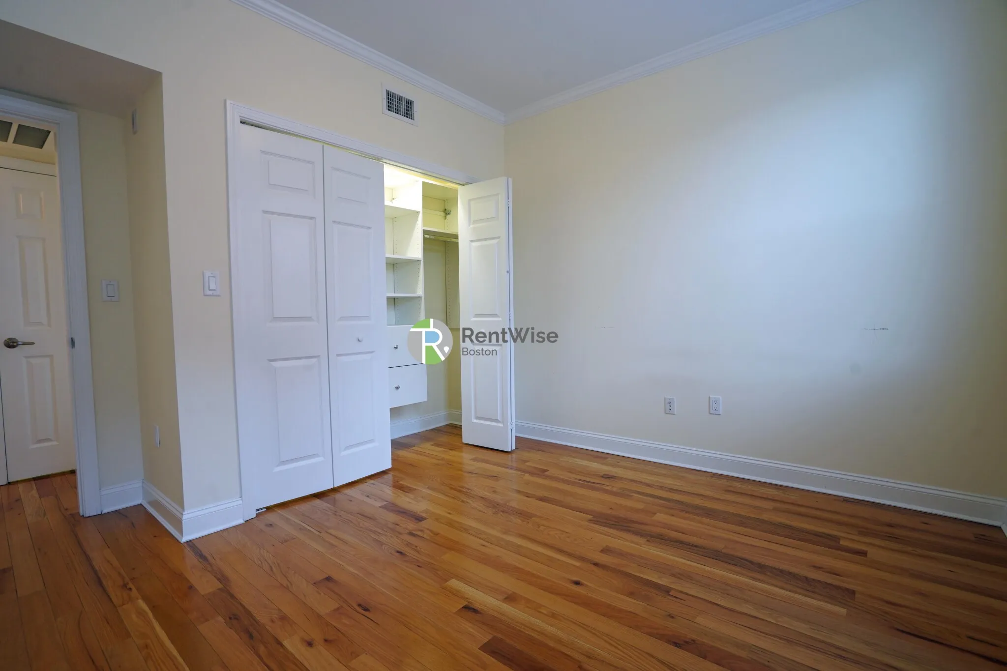 1 Chauncy St, Neighborhood Nine