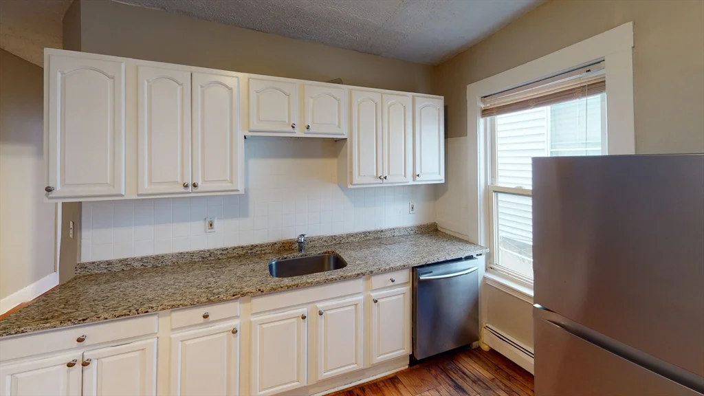 12 Estrella St, Jamaica Plain