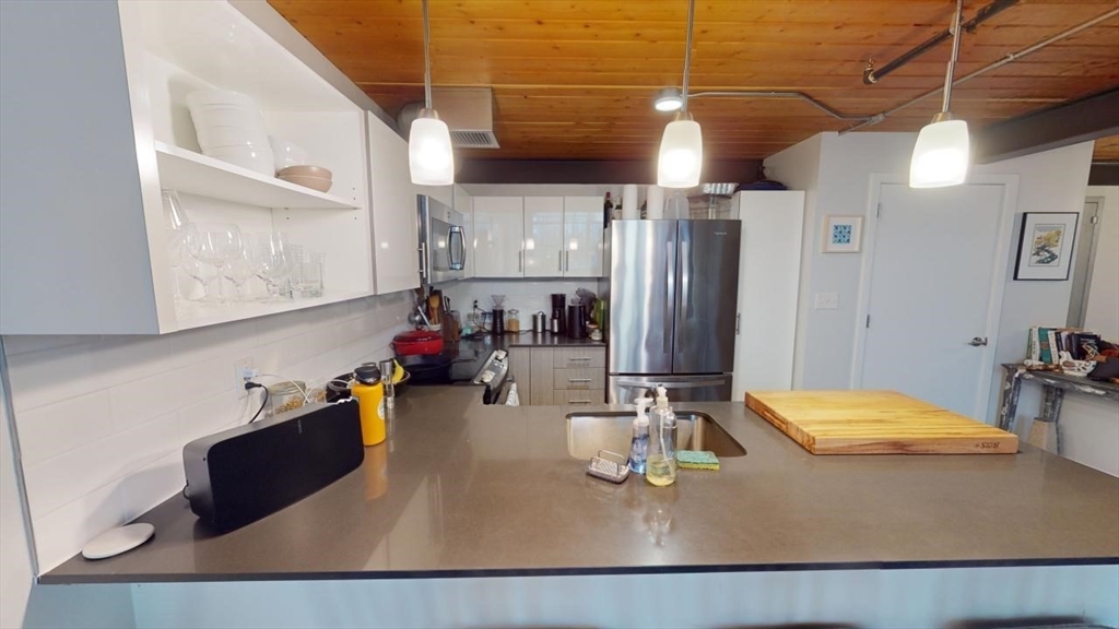 15 Richdale Ave, Neighborhood Nine