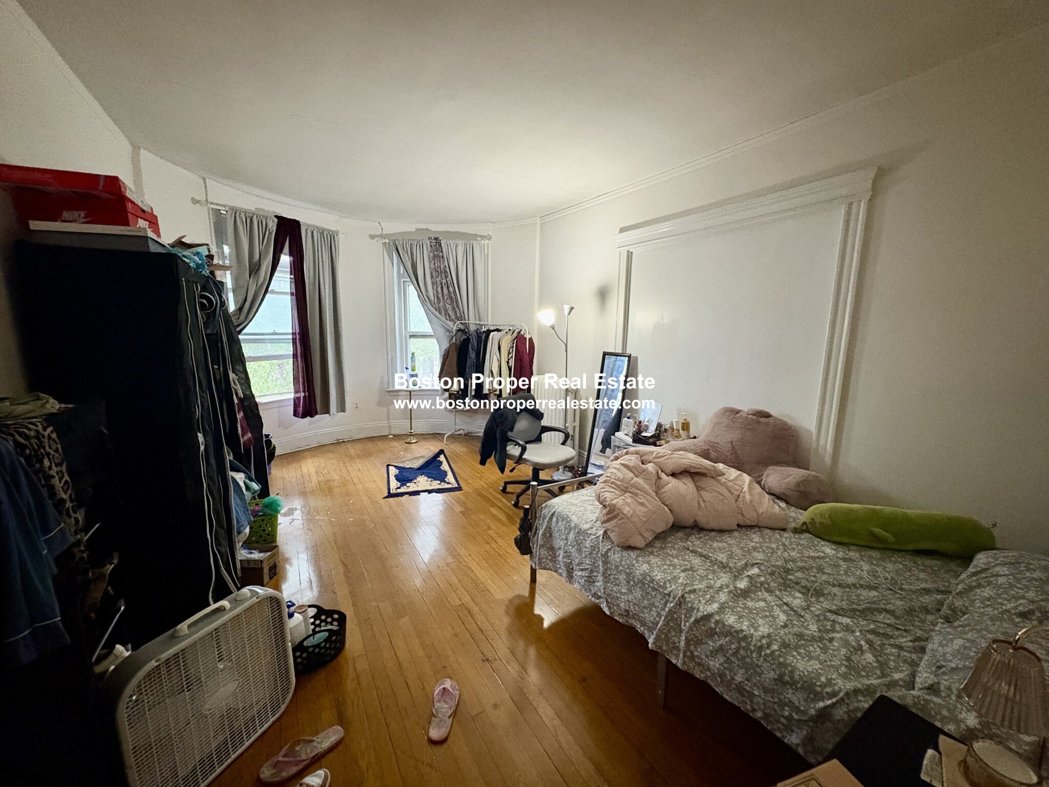 1911 Beacon St, Brookline