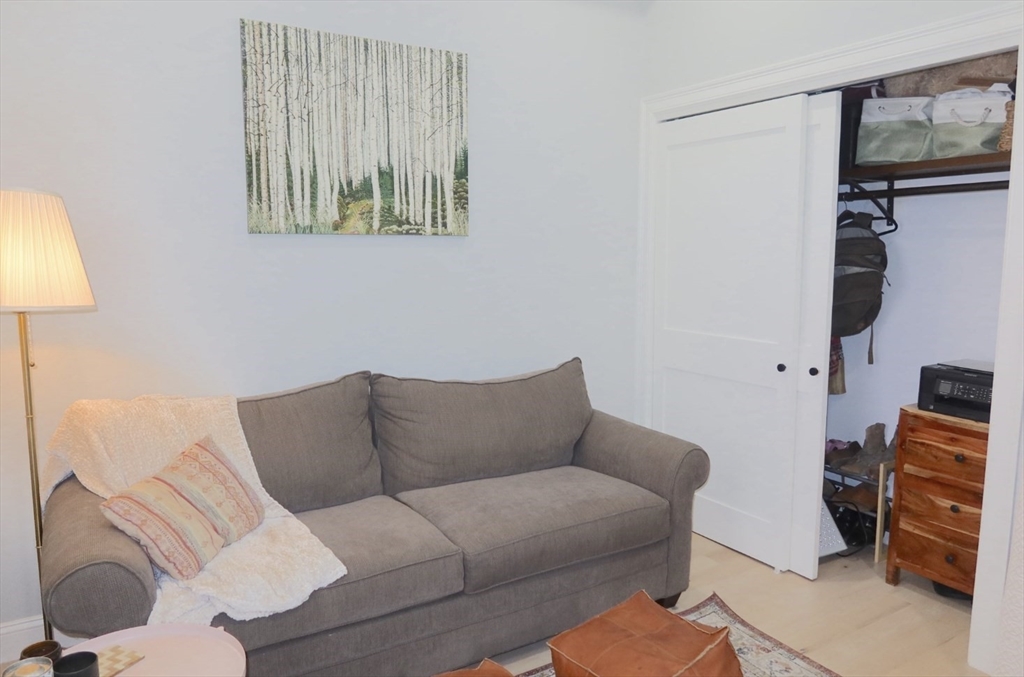 94 Bunker Hill, Charlestown