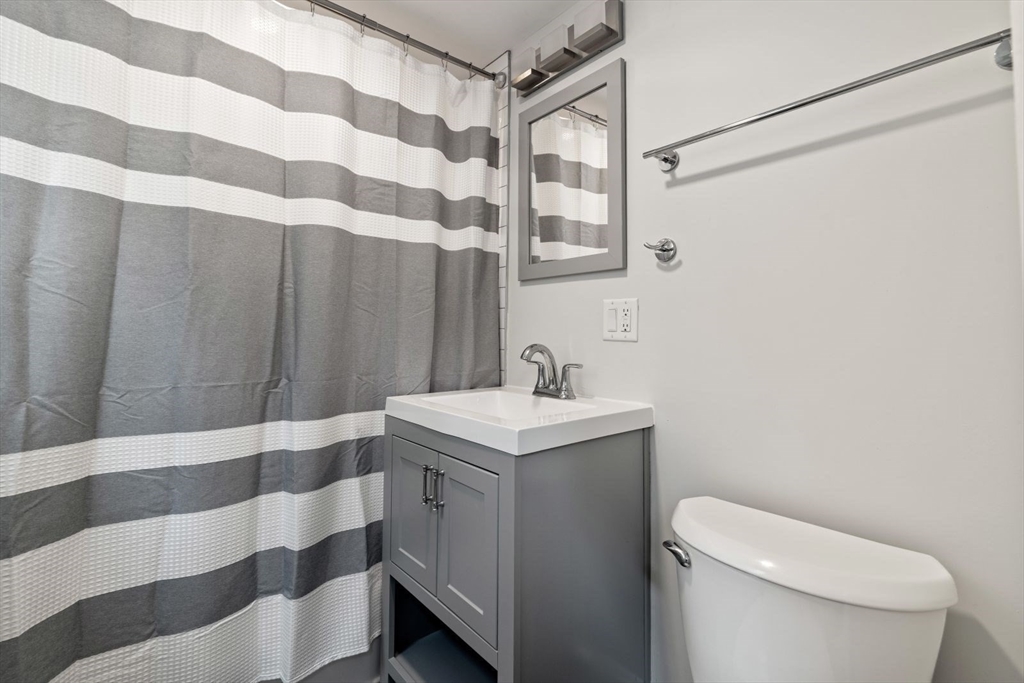 279 Gold St, South Boston