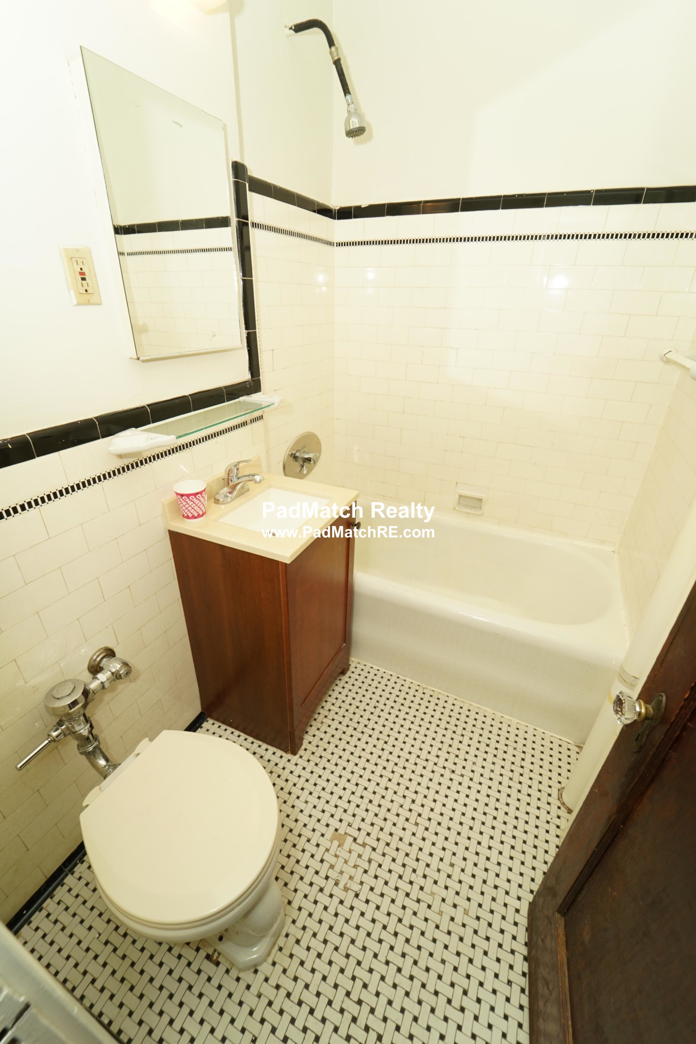 349 Pleasant St, Malden