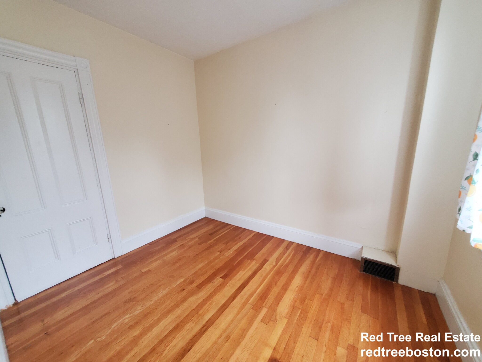 234 Cypress St, Brookline