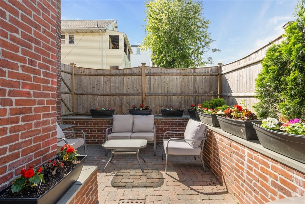 91 Perkins St, East Somerville