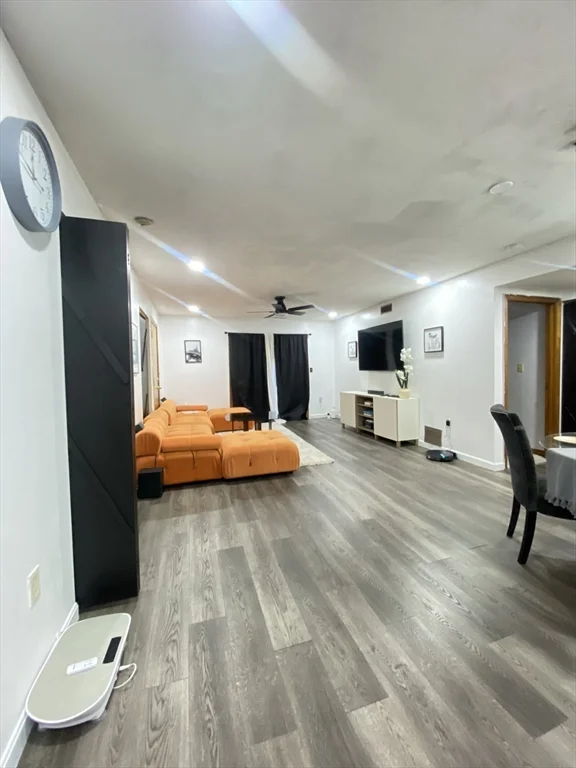 375 Aiken Ave, Lowell