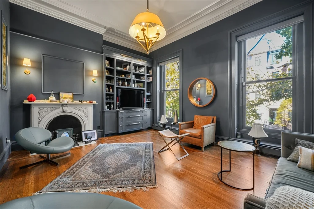 28 Marlborough St, Back Bay