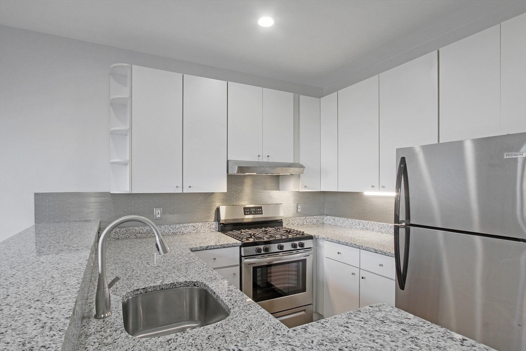 140 Boylston St, Back Bay