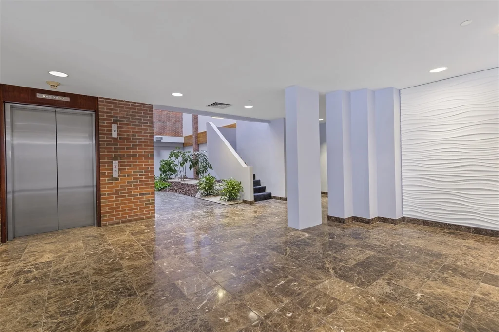 241 Perkins St, Jamaica Plain