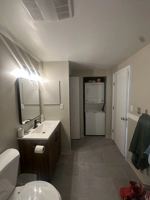 84 Gainsborough St, Fenway