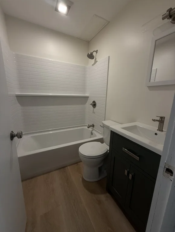 81 Old Amherst Rd, Belchertown