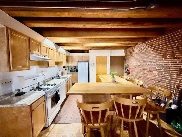 57 Fulton St, North End