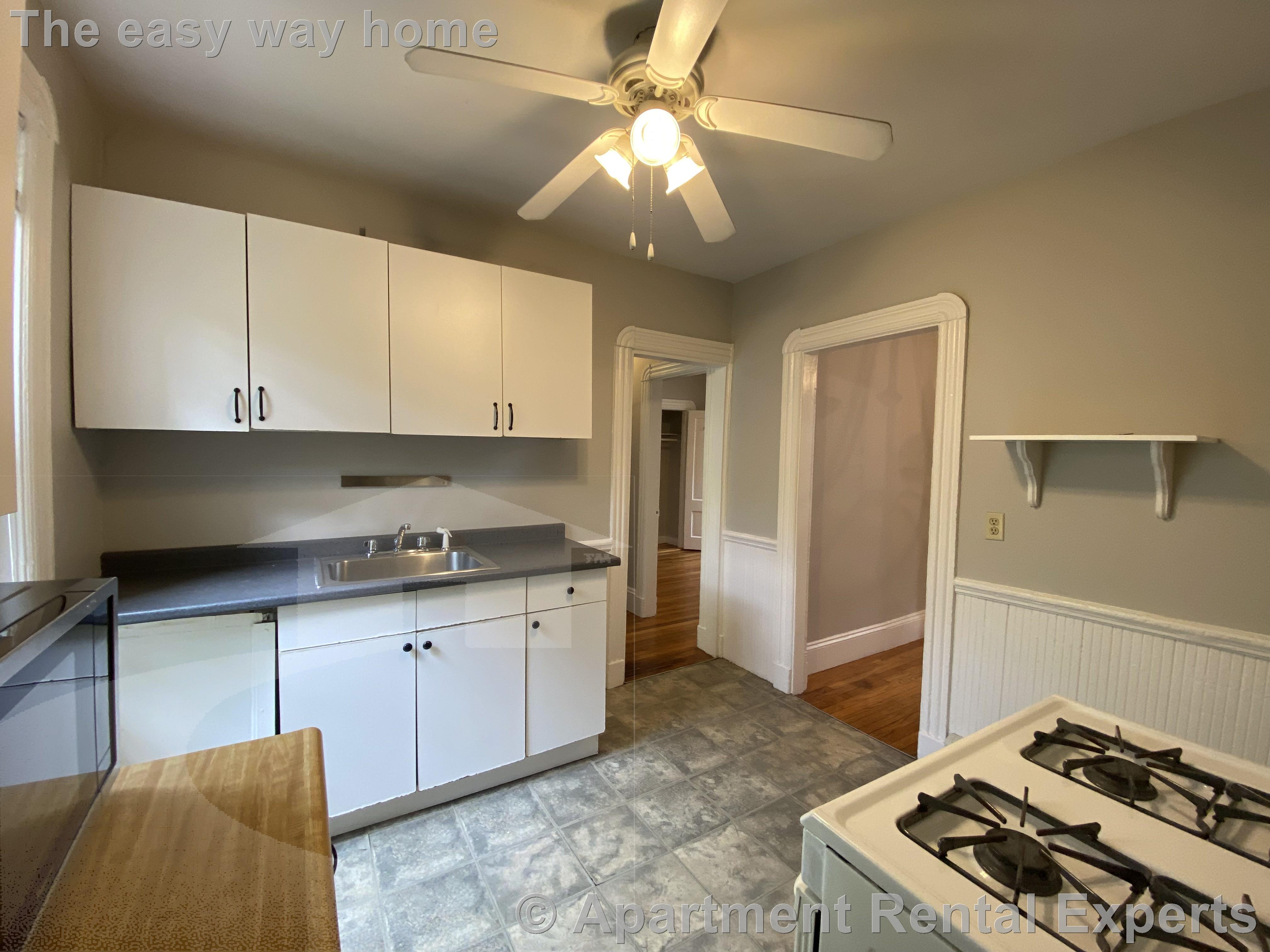 568 Green St, Central Square