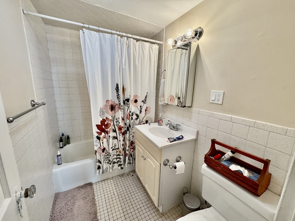 4907 Washington St, West Roxbury