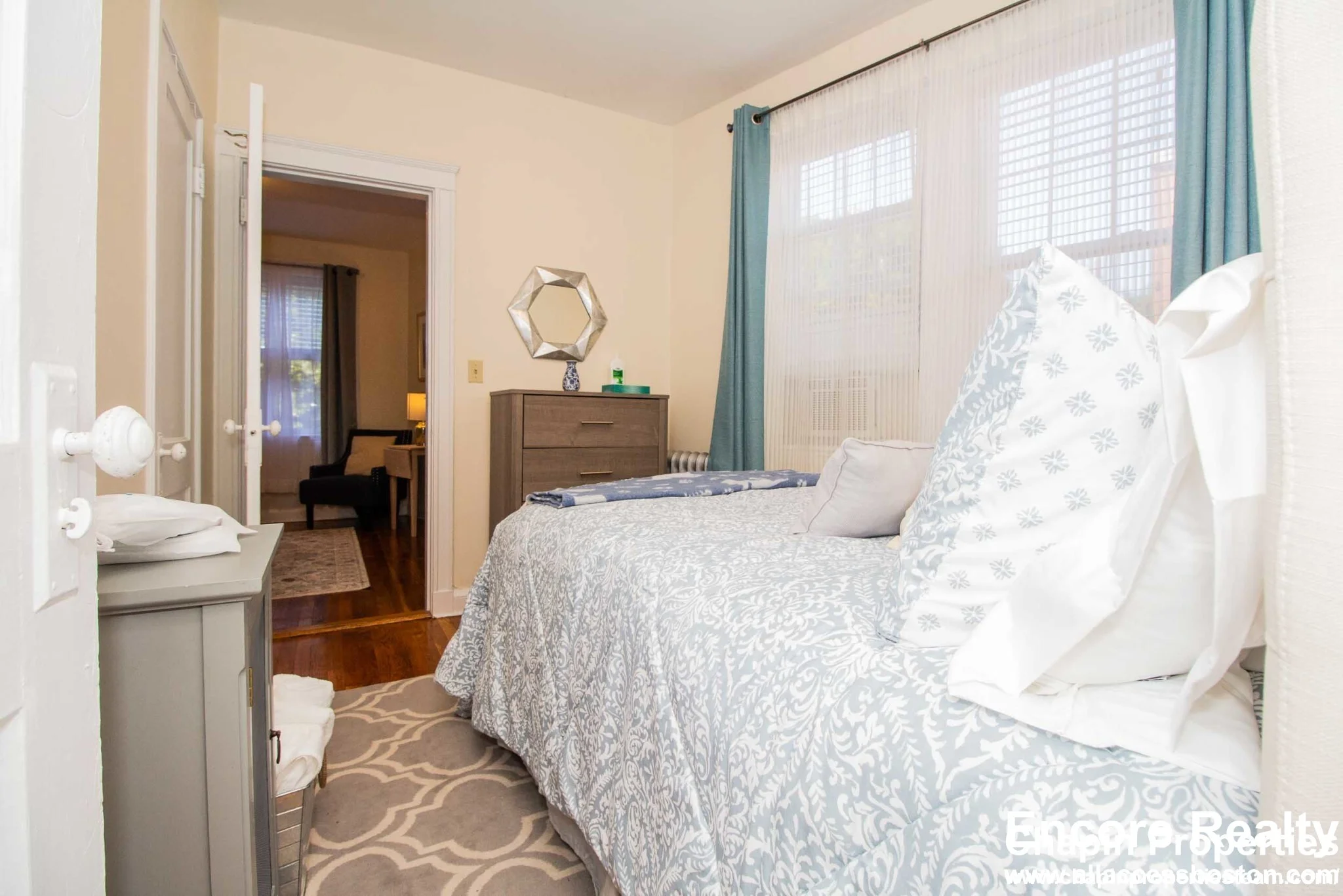 191 Kent St, Brookline