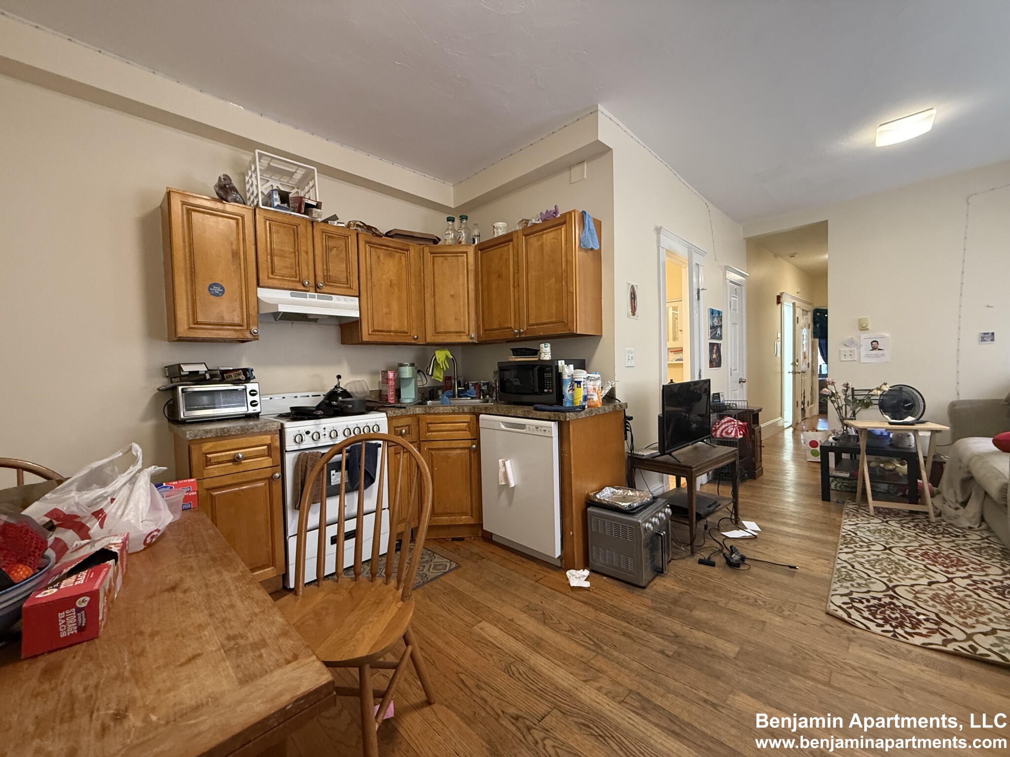 887 Huntington Ave, Mission Hill