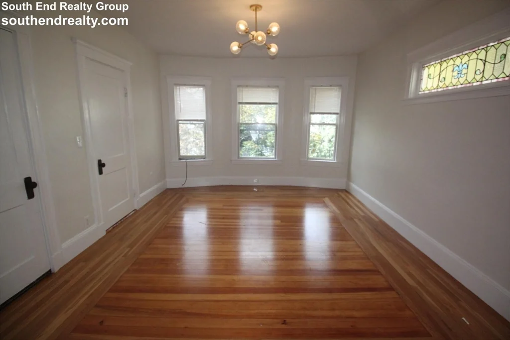 20 Egerton Rd, Arlington