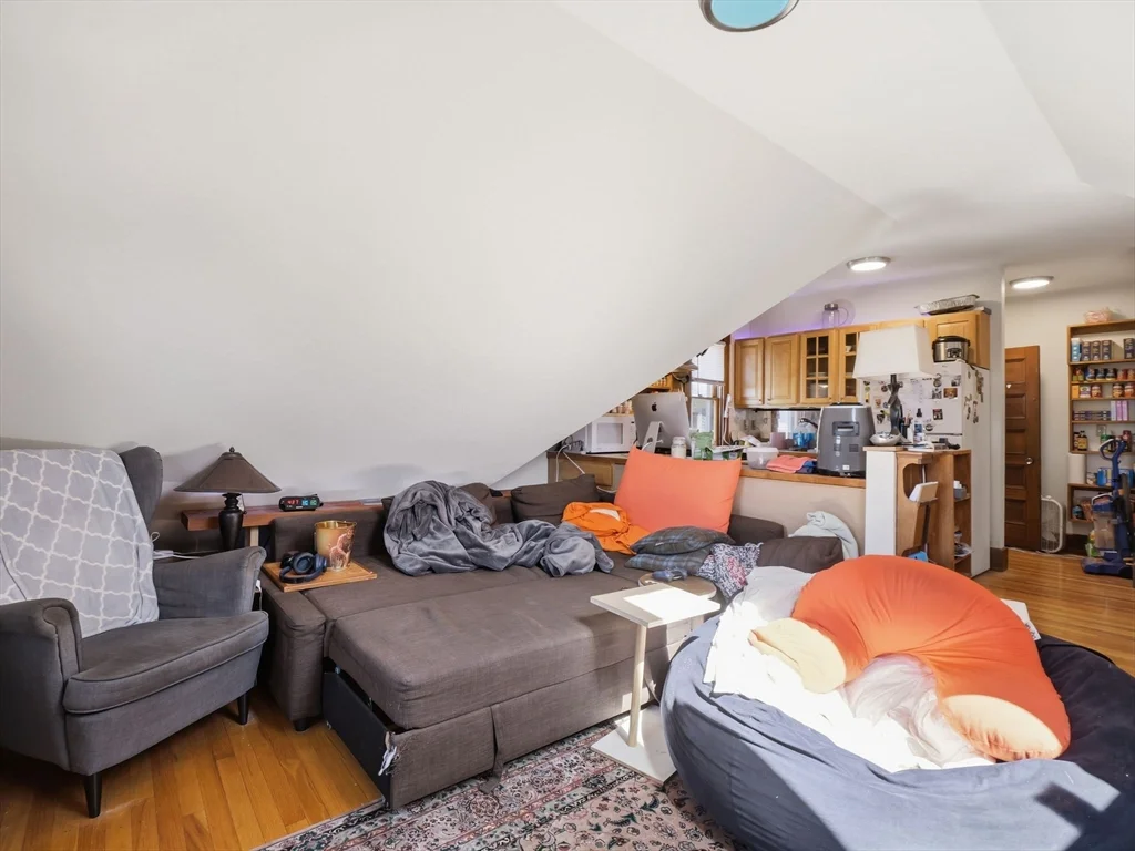 3 Monmouth St, Spring Hill