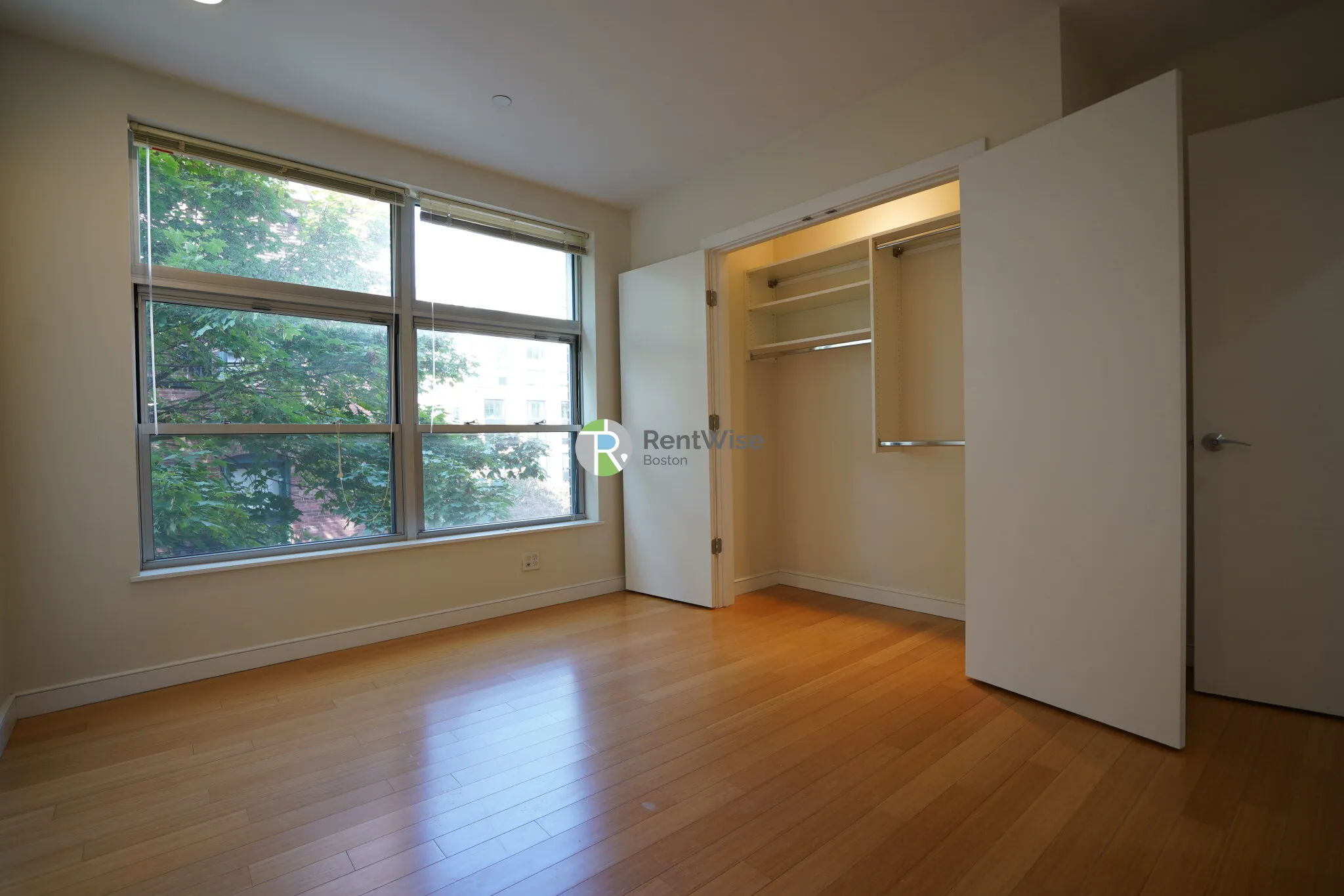 601 Albany St, South End