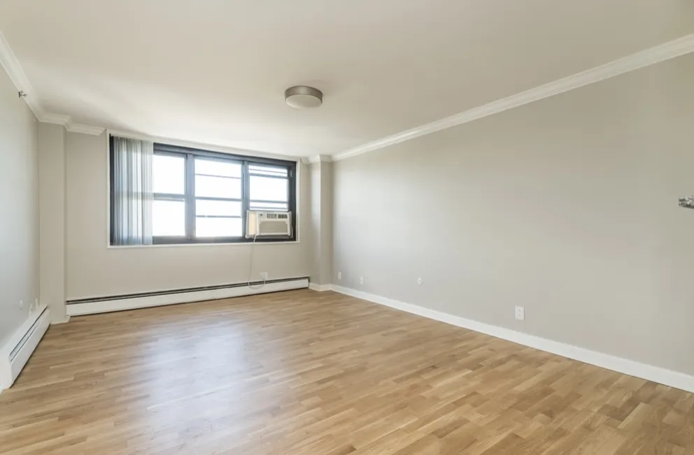 1410 Columbia Rd, South Boston