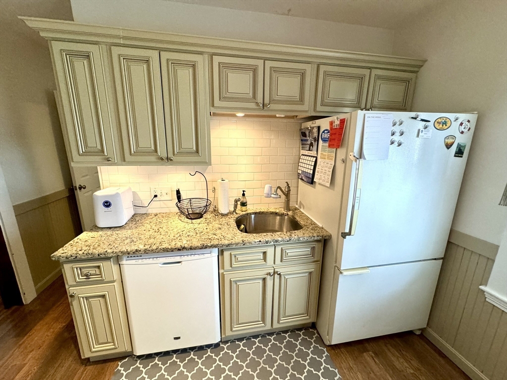 8 Kahler Ave, Milton