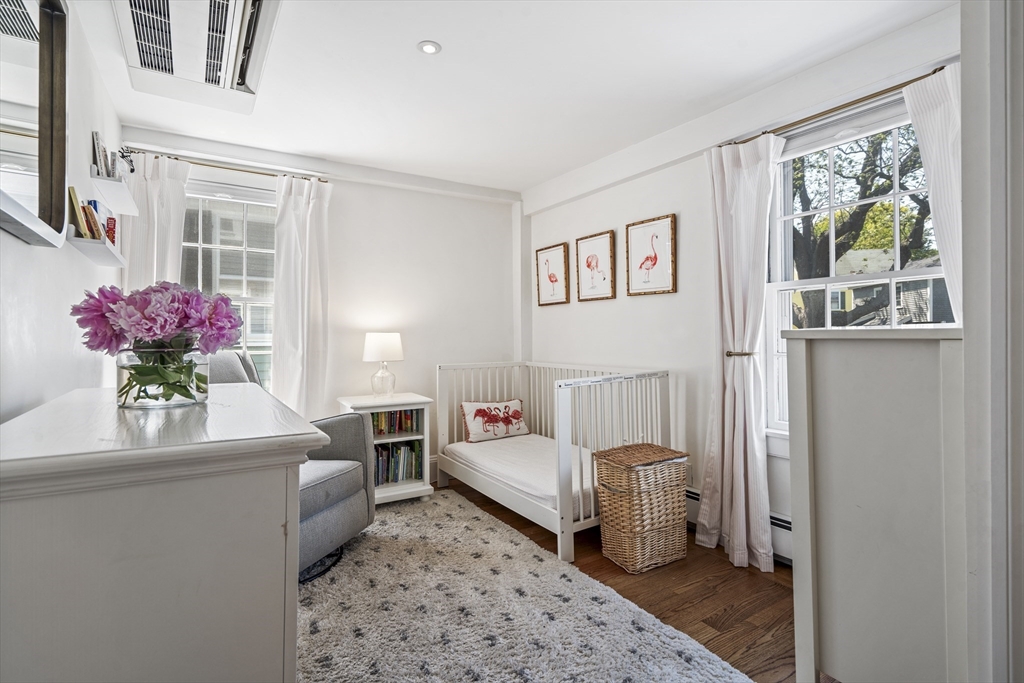 101 Elm St, Marblehead