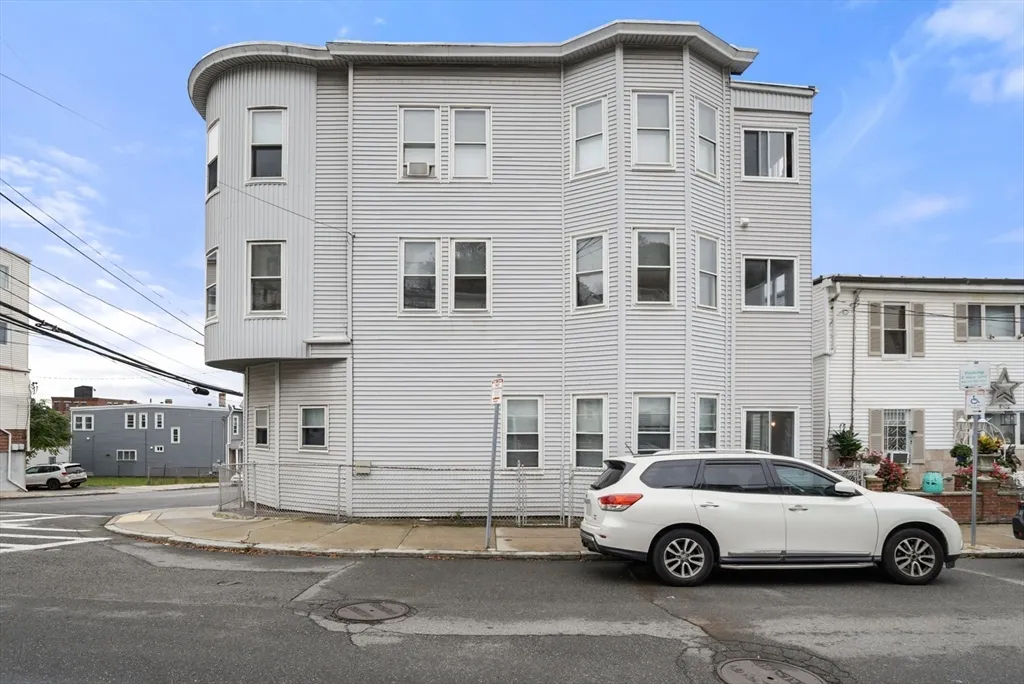 46 Breed St, East Boston