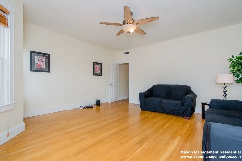 126 Minden St, Jamaica Plain