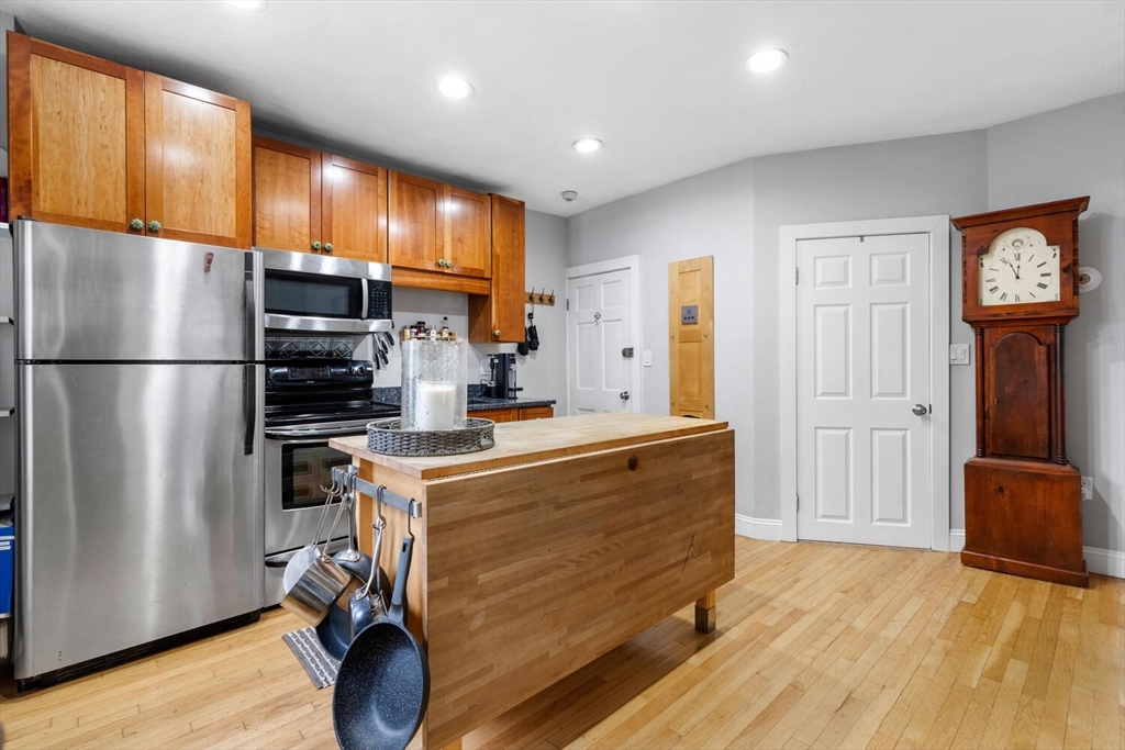 6 Bedford St, Ward Two