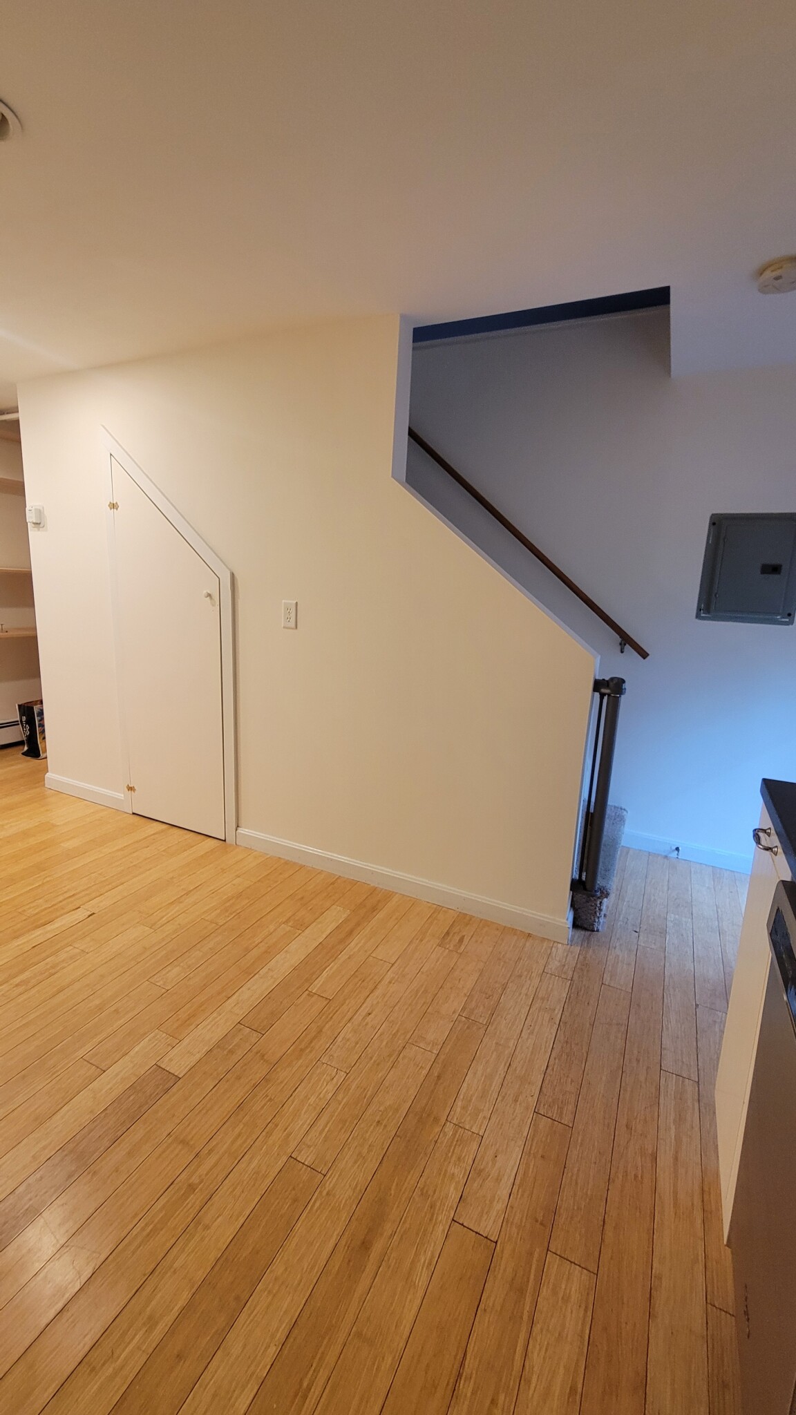 7 Cheever Ct, East Boston