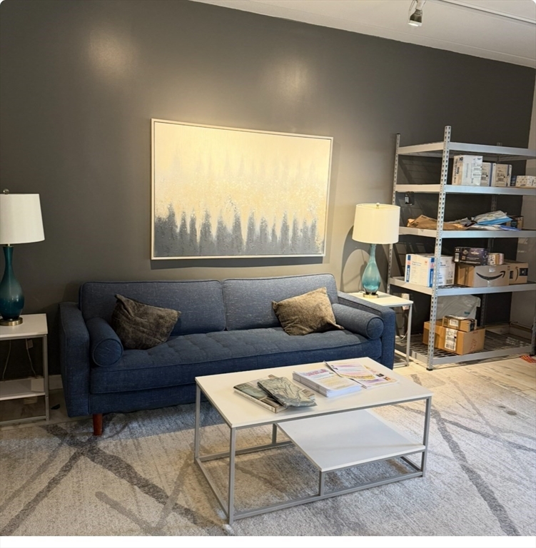 60 Pleasant St, Arlington