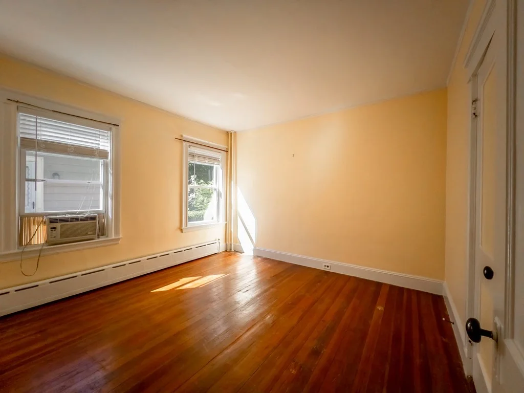 67 Hampstead Rd, Jamaica Plain