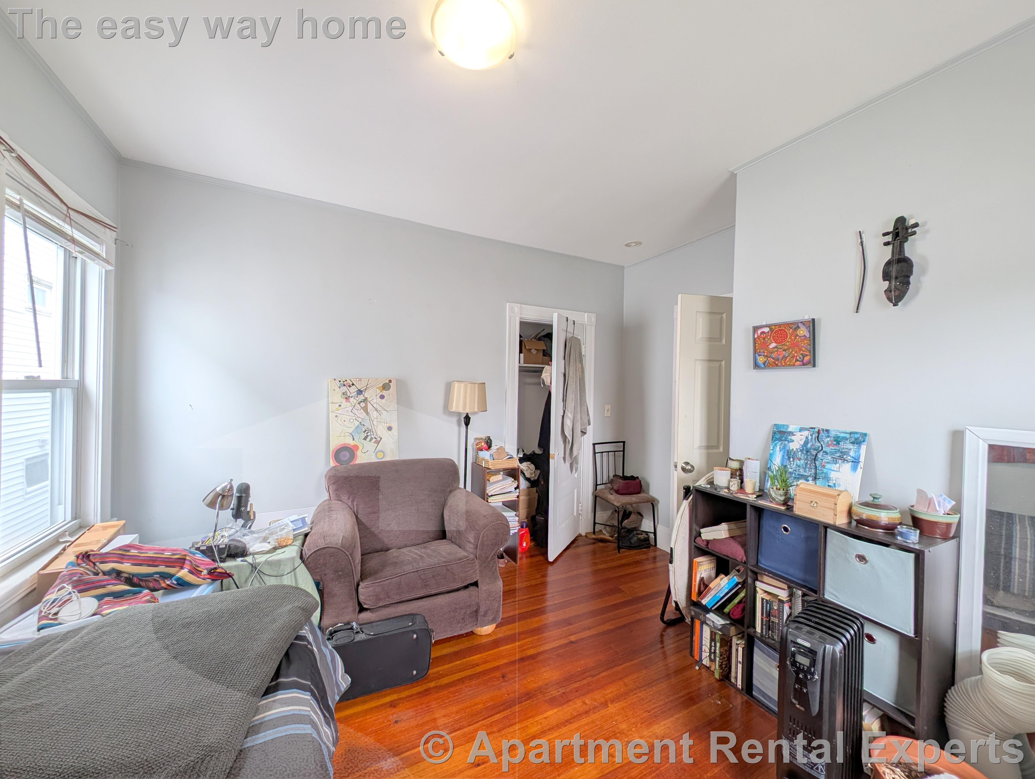 41 Belknap St, Teele Square