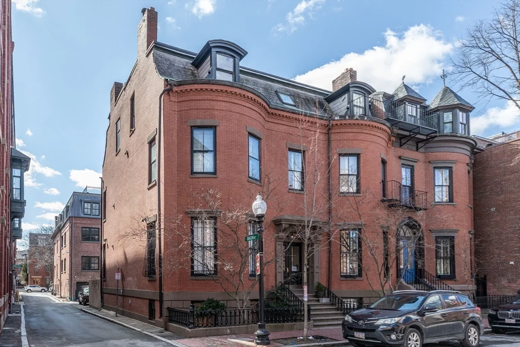 78 W Concord St, South End