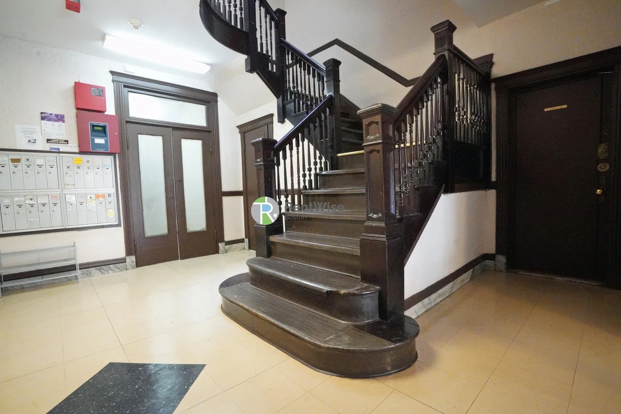 35 Gardner St, Allston