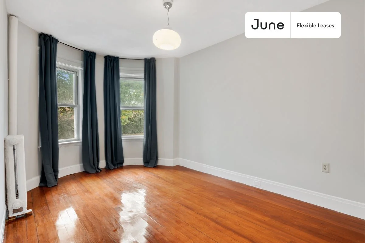 1905 Beacon St, Brookline