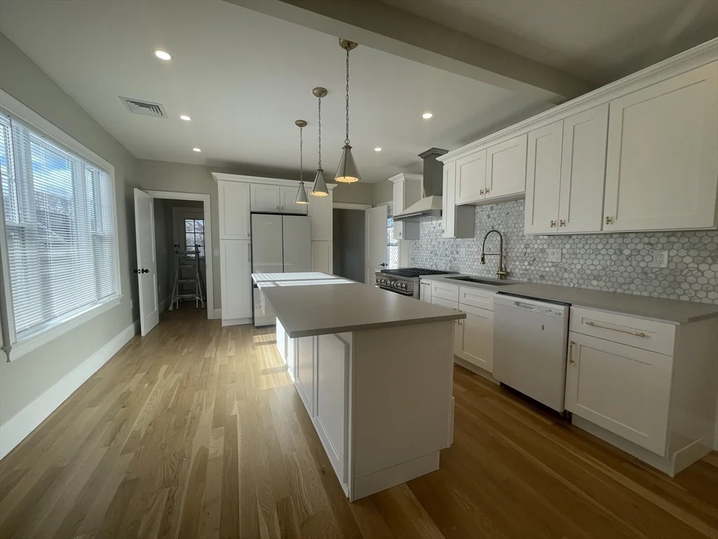 1166 Fellsway, Malden