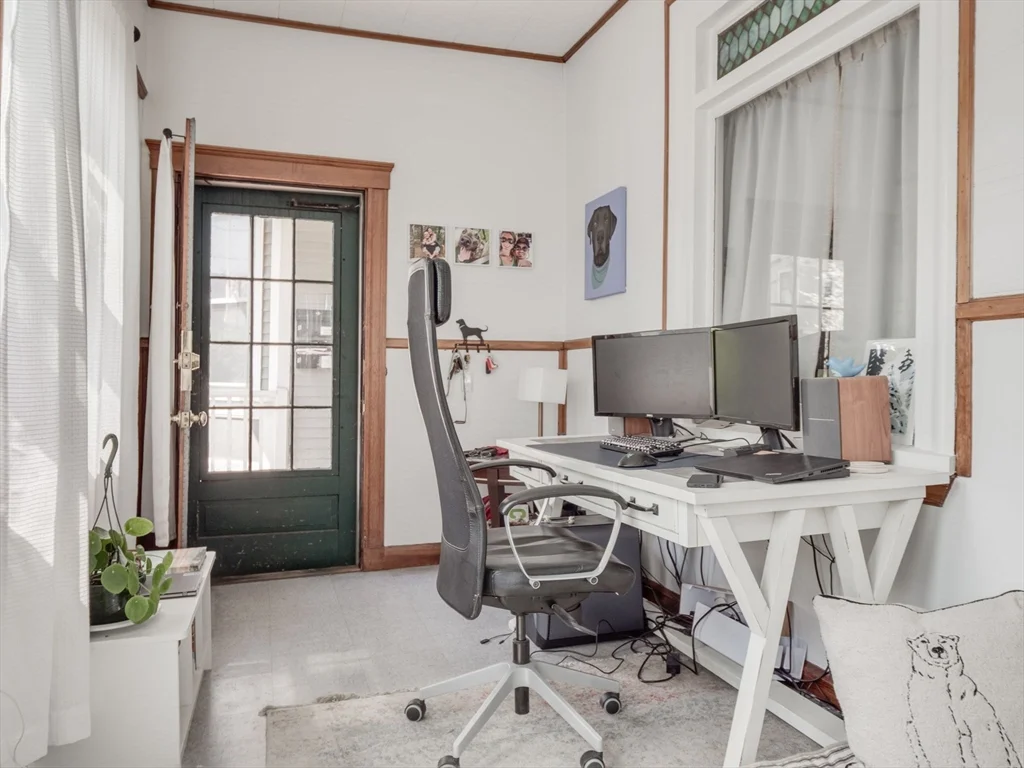 3 Monmouth St, Spring Hill