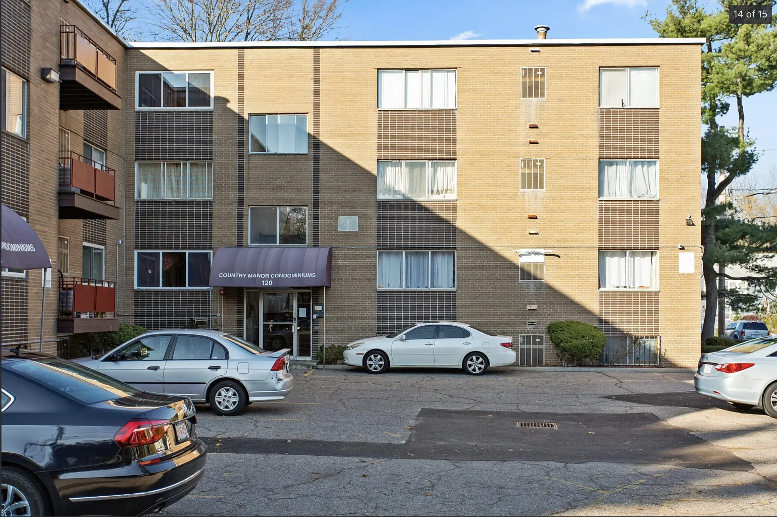 120 Bradlee St, Hyde Park