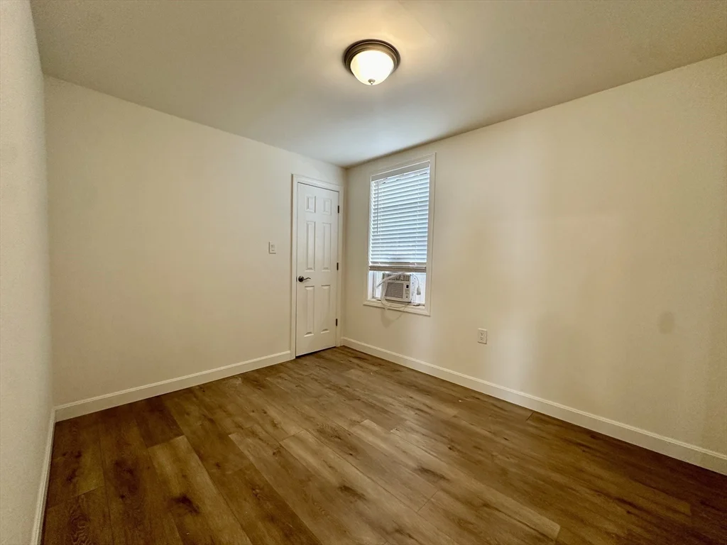 72 Easton St, Allston