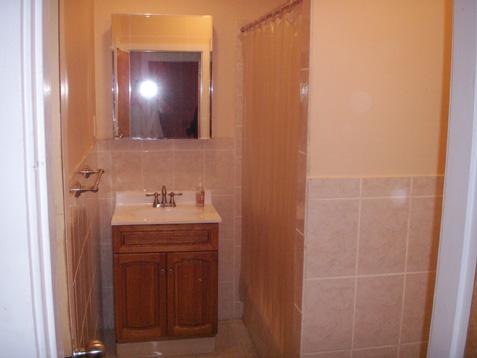 88 Hammond St, Roxbury