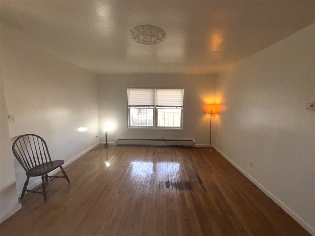 7 Howe Terr, Dorchester