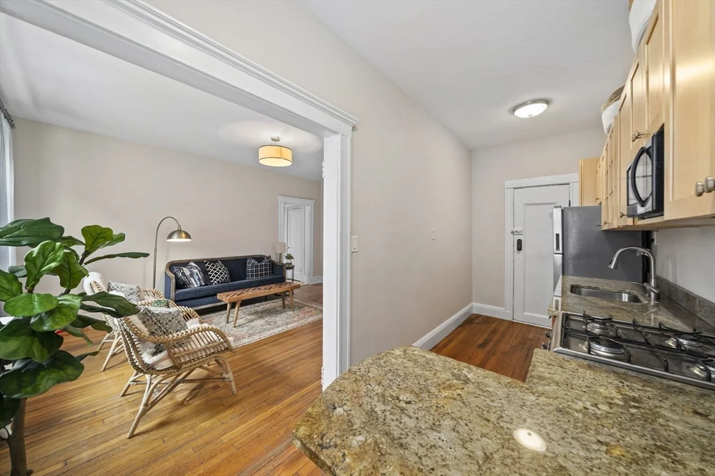 229 Kelton, Brighton